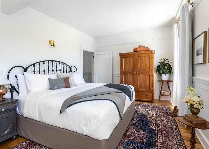 The Holbrooke Hotel